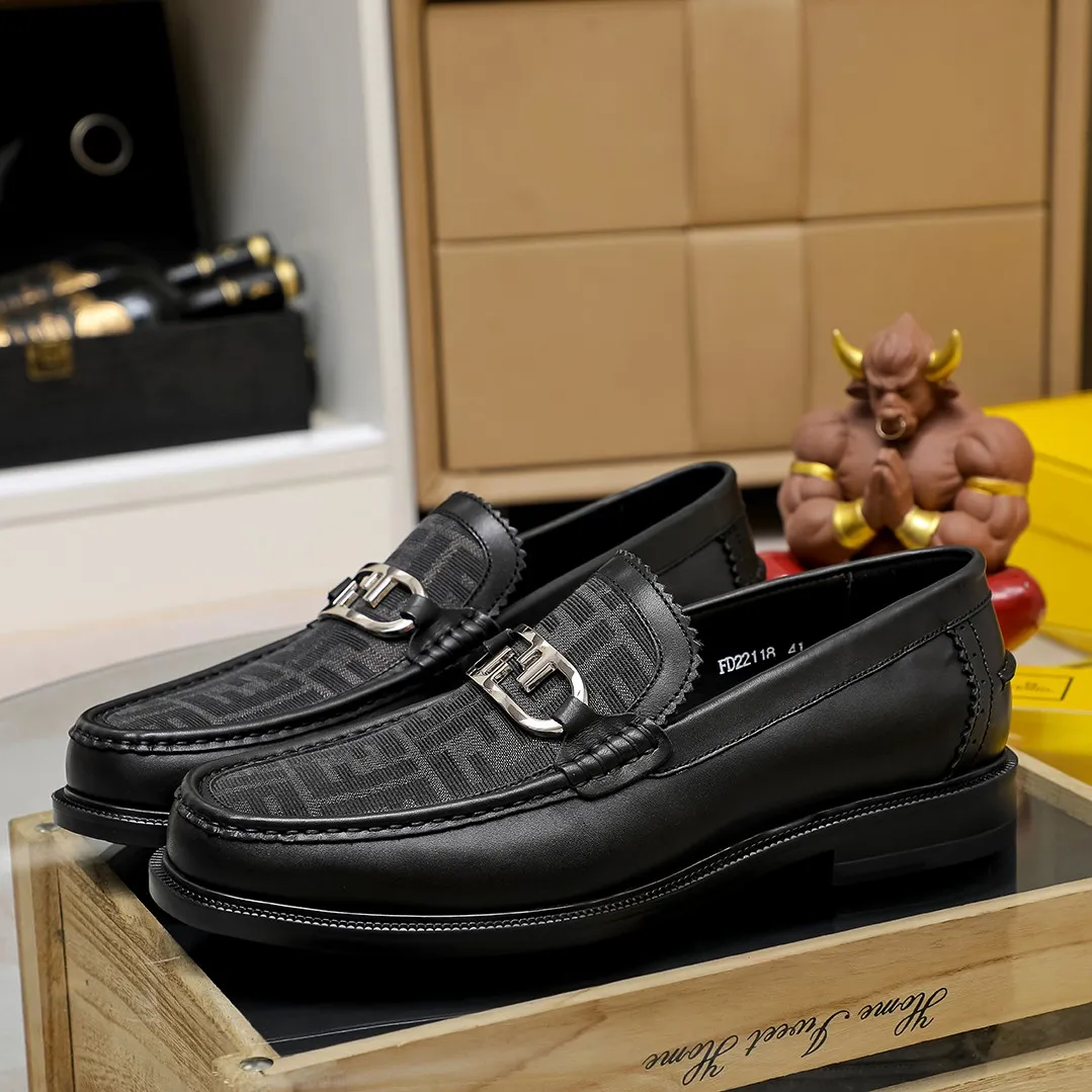 Men's shoes💰440 🕷🕷【FENDI】The latest men's formal leather shoes🇨🇳Classic series not to be missed💯The first layer is made of imported first-layer cowhide☘Original quality, the leather is smooth and delicate🎋The version is awesome, the perfect streamlined outline🍇🐮Leather lining, 2 colors, size 38-45...